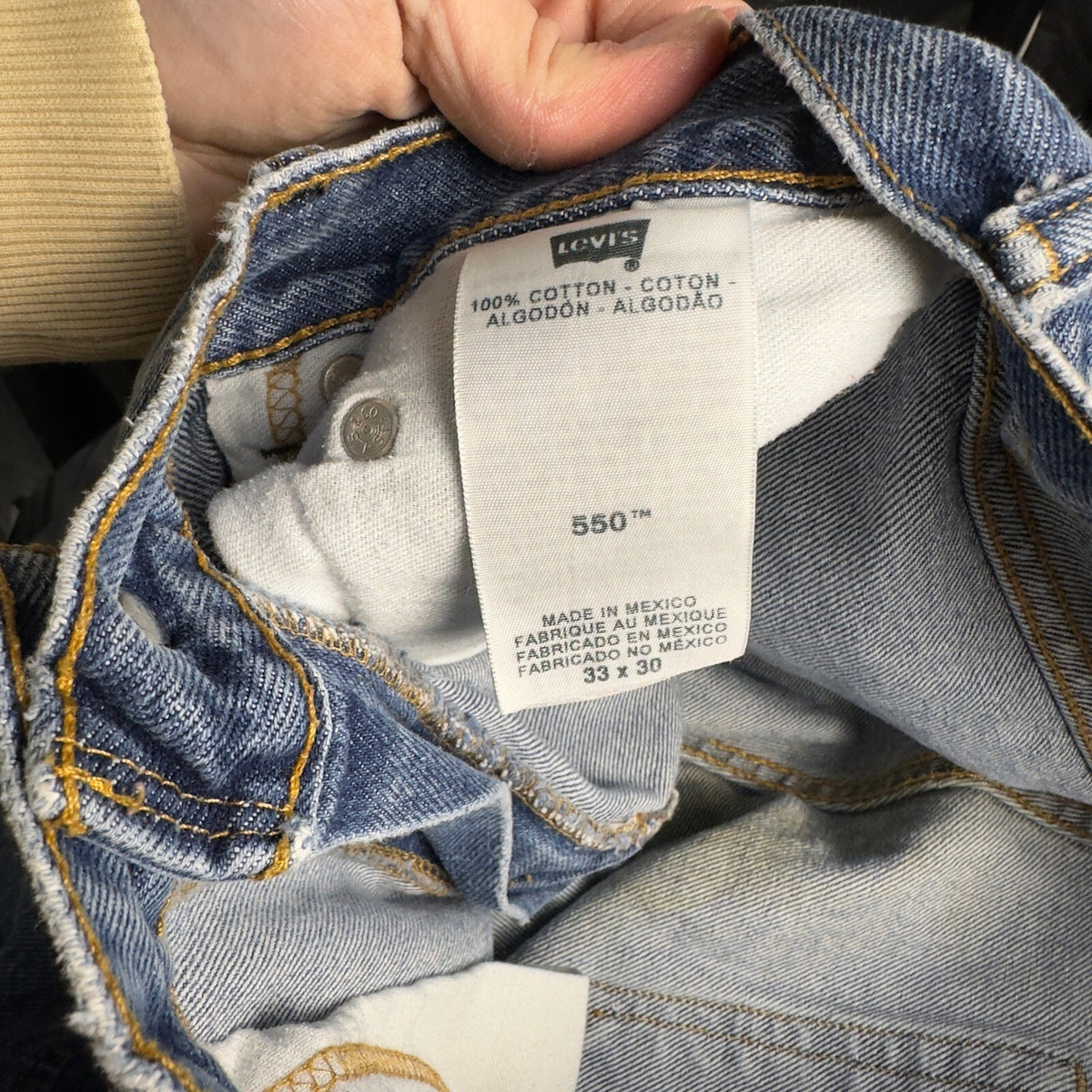 Vintage Y2K Levis 550 Relaxed Tapered Jeans Mens 33x30 Blue