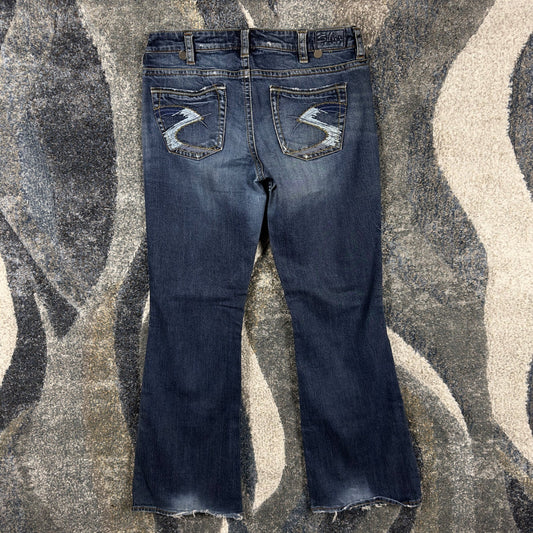 Vintage Y2K Silver Jeans Suki Bootcut Womens 31 Dark Wash