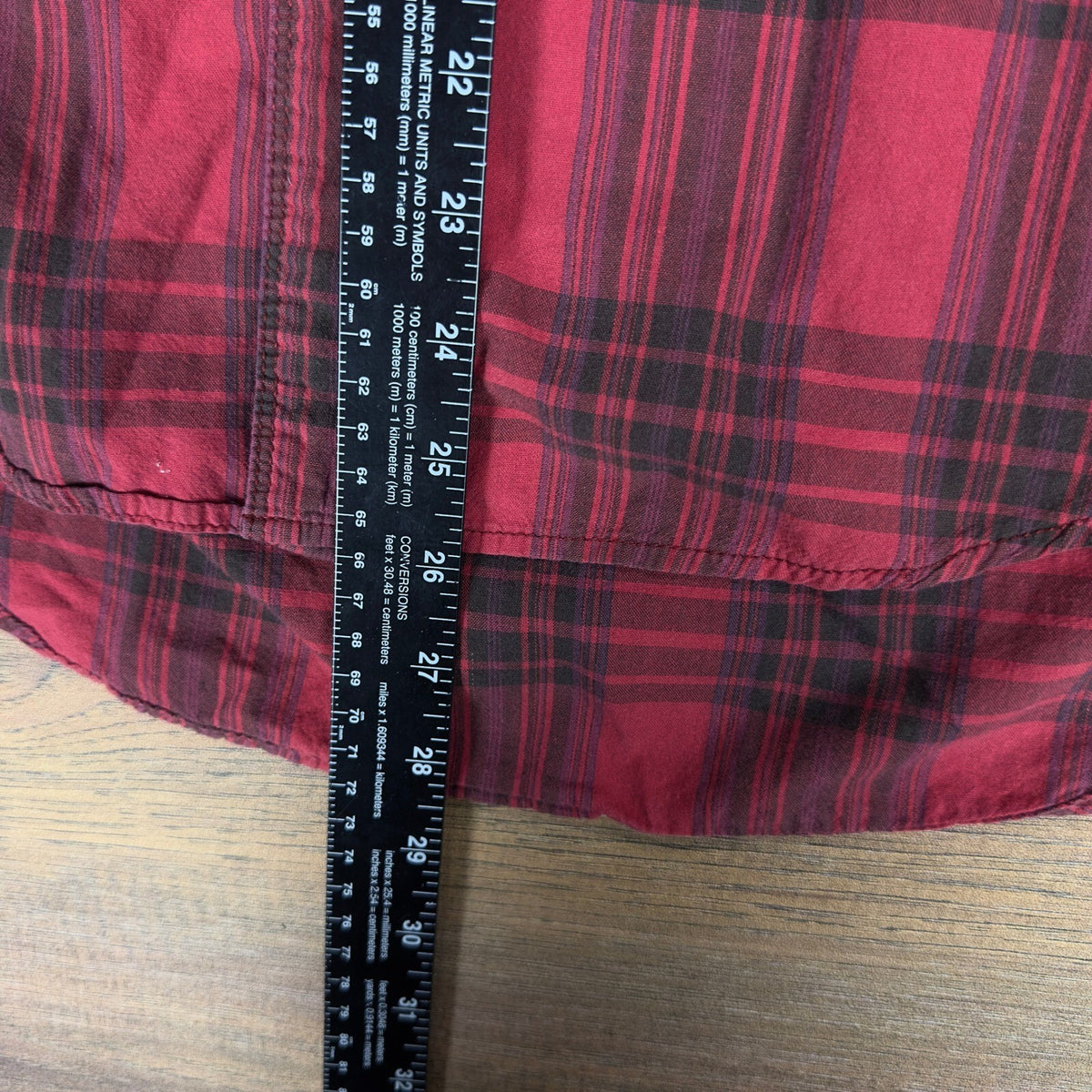 Eddie Bauer Plaid Button Up Shirt Mens M Red Black Workwear