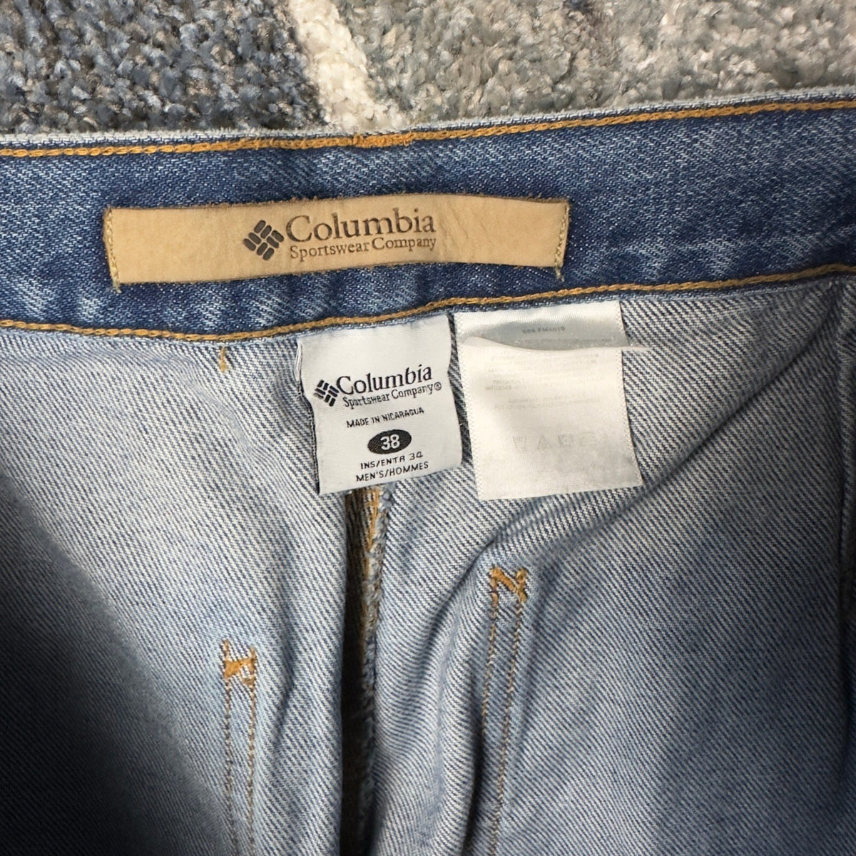 Columbia Straight Leg Jeans Mens 38x34 Medium Wash Baggy