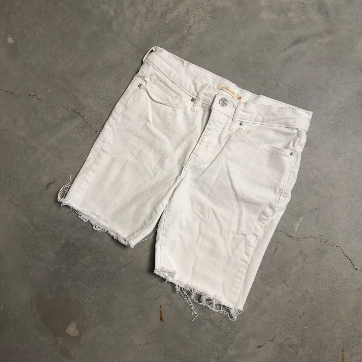 Levi's 711 Amazing Skinny Denim Shorts Womens 28 White