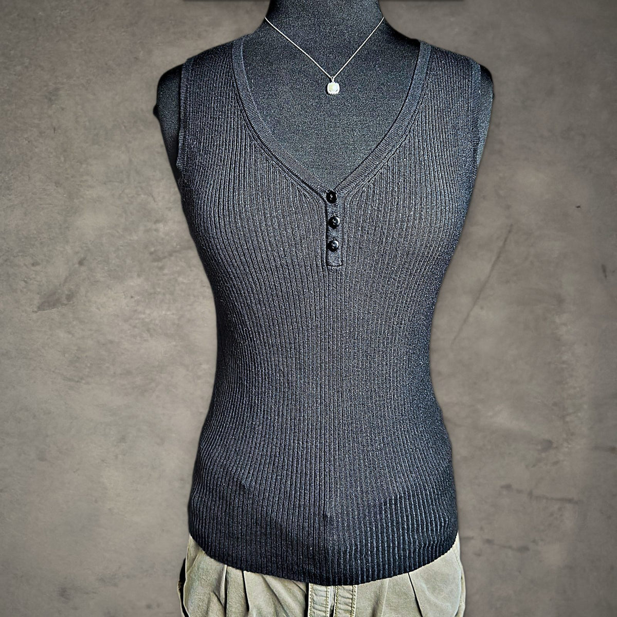 Merona Ribbed Henley Tank Top Womens S Black Minimalist