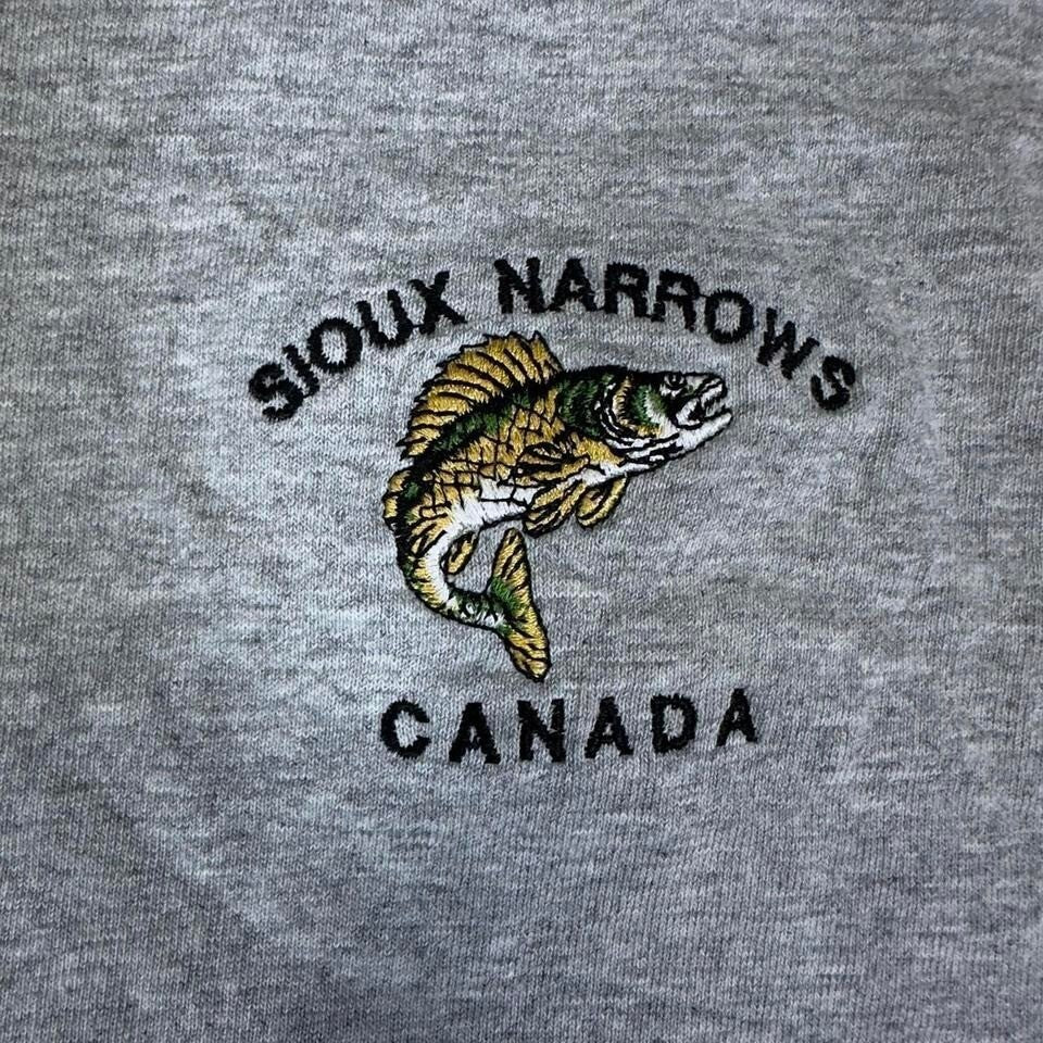 Sioux Narrows Canada Embroidered Fish T-Shirt Gray Mens XL