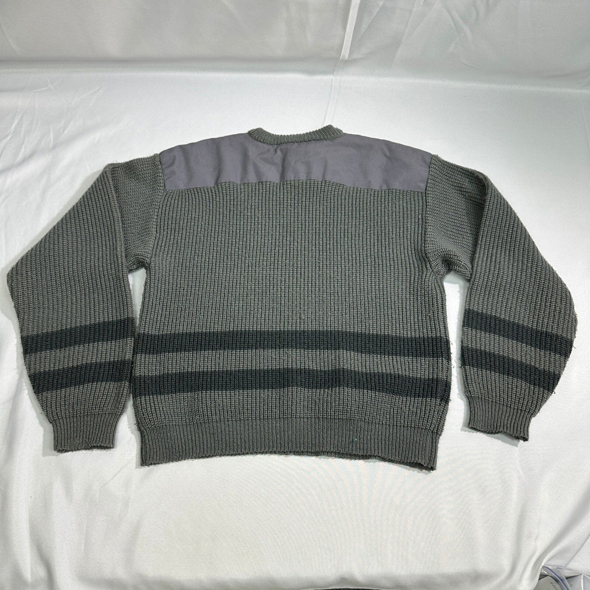 Vintage Richards Road Striped Knit Sweater Mens L Gray