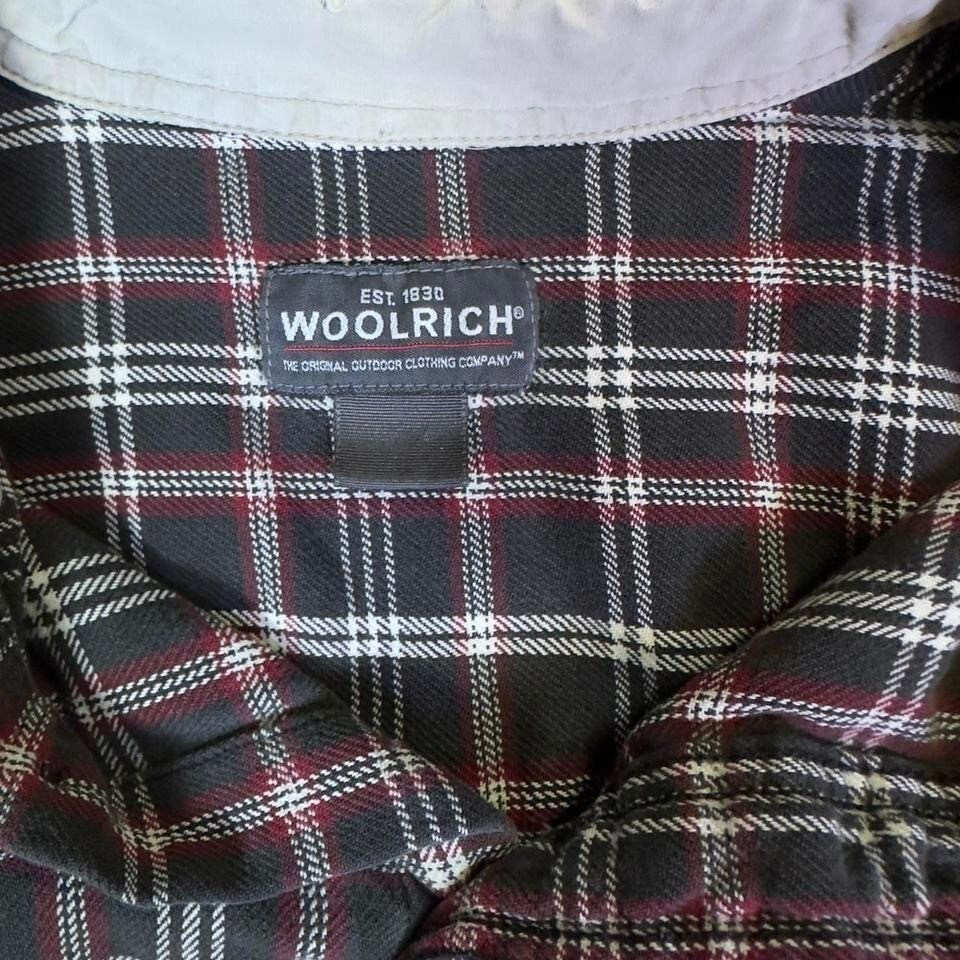 Woolrich Plaid Button Up Shirt Mens Large Black Red Flannel