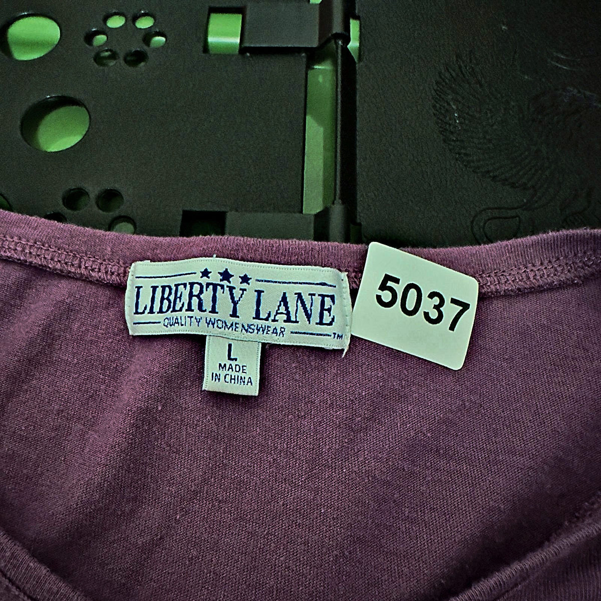 Liberty Lane Embroidered Floral Henley Top Womens L Purple