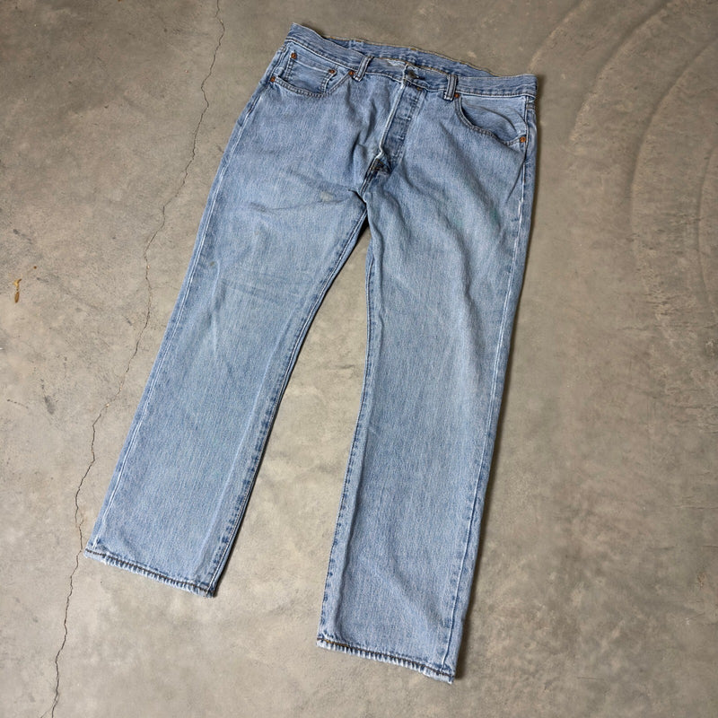 Levis 501 Button Fly Jeans Mens 38x30 Light Wash Baggy