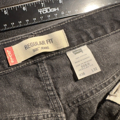 Vintage Levis 505 Jeans Mens 36x32 Black Made in Canada