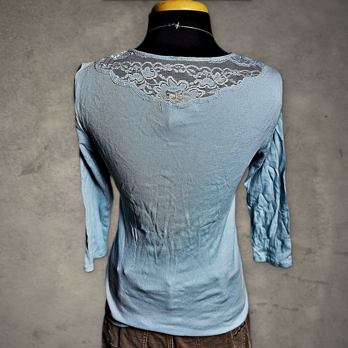 Naturelle by RXB Lace Henley Top Womens L Light Blue