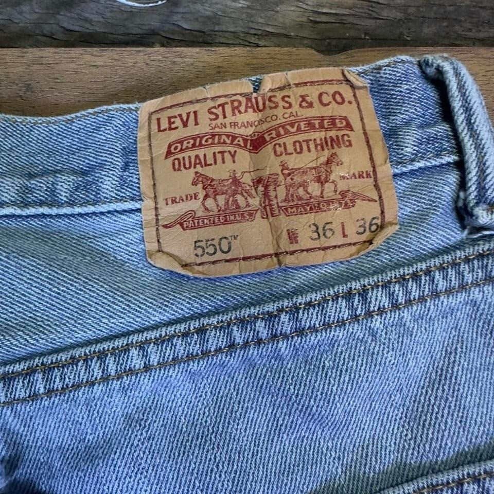 Levi's 550 Relaxed Fit Jeans 36x36 Light Wash Denim