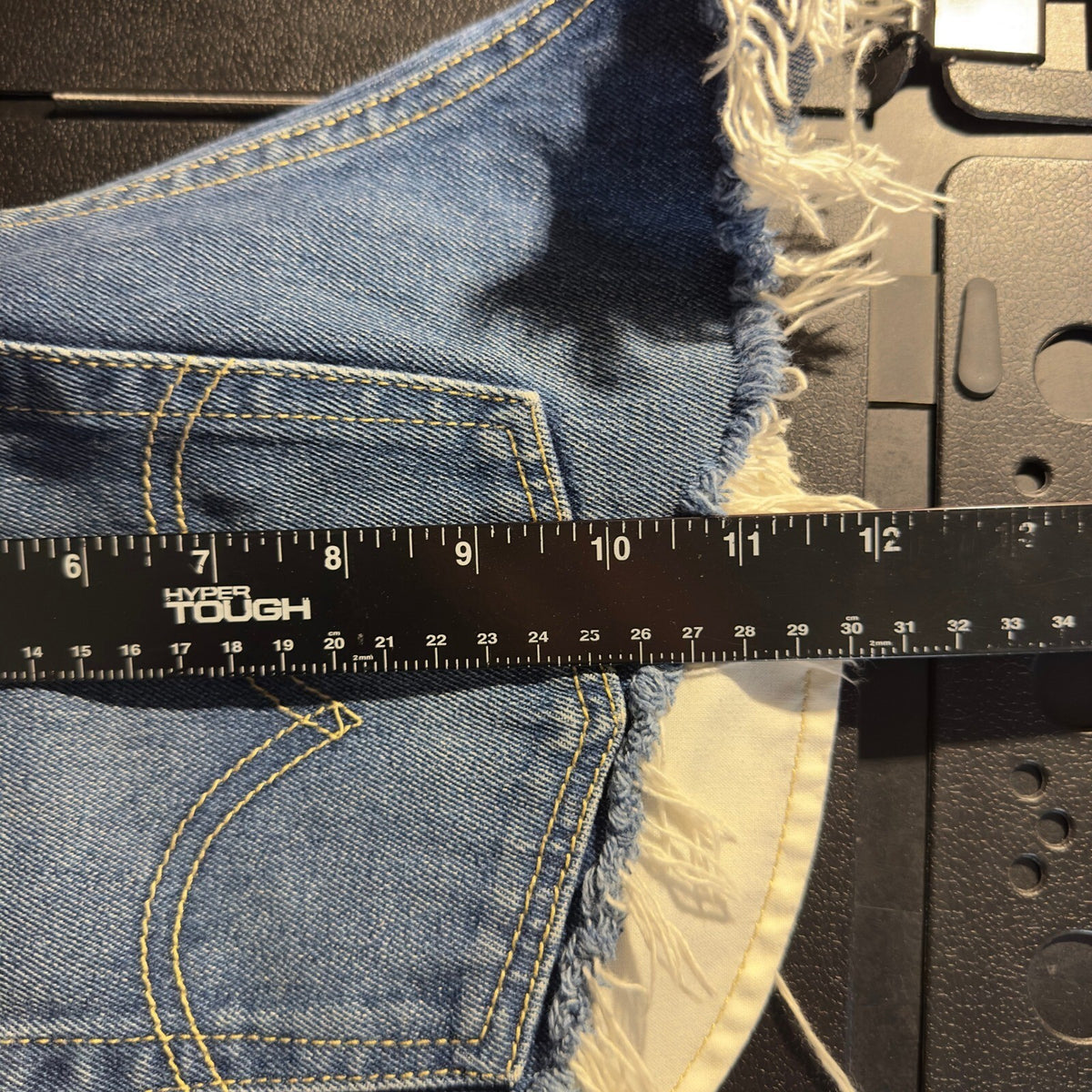 Vintage Levis 569 Loose Straight Shorts Women 14R Blue Y2K