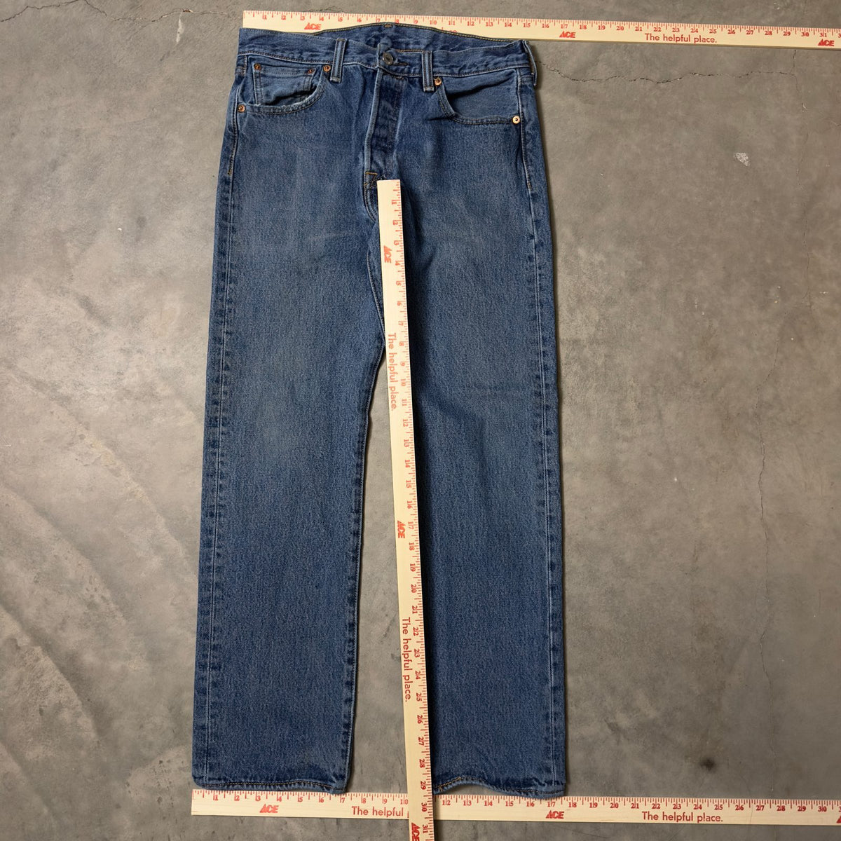 Levi's 501 Button Fly Jeans Mens 30x30 Medium Wash Worn In