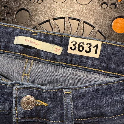 Levi's 711 Skinny Jeans Womens 27x30 Dark Wash Distressed
