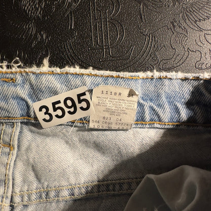Vintage Levi's 550 Jeans Womens 9L Light Wash USA