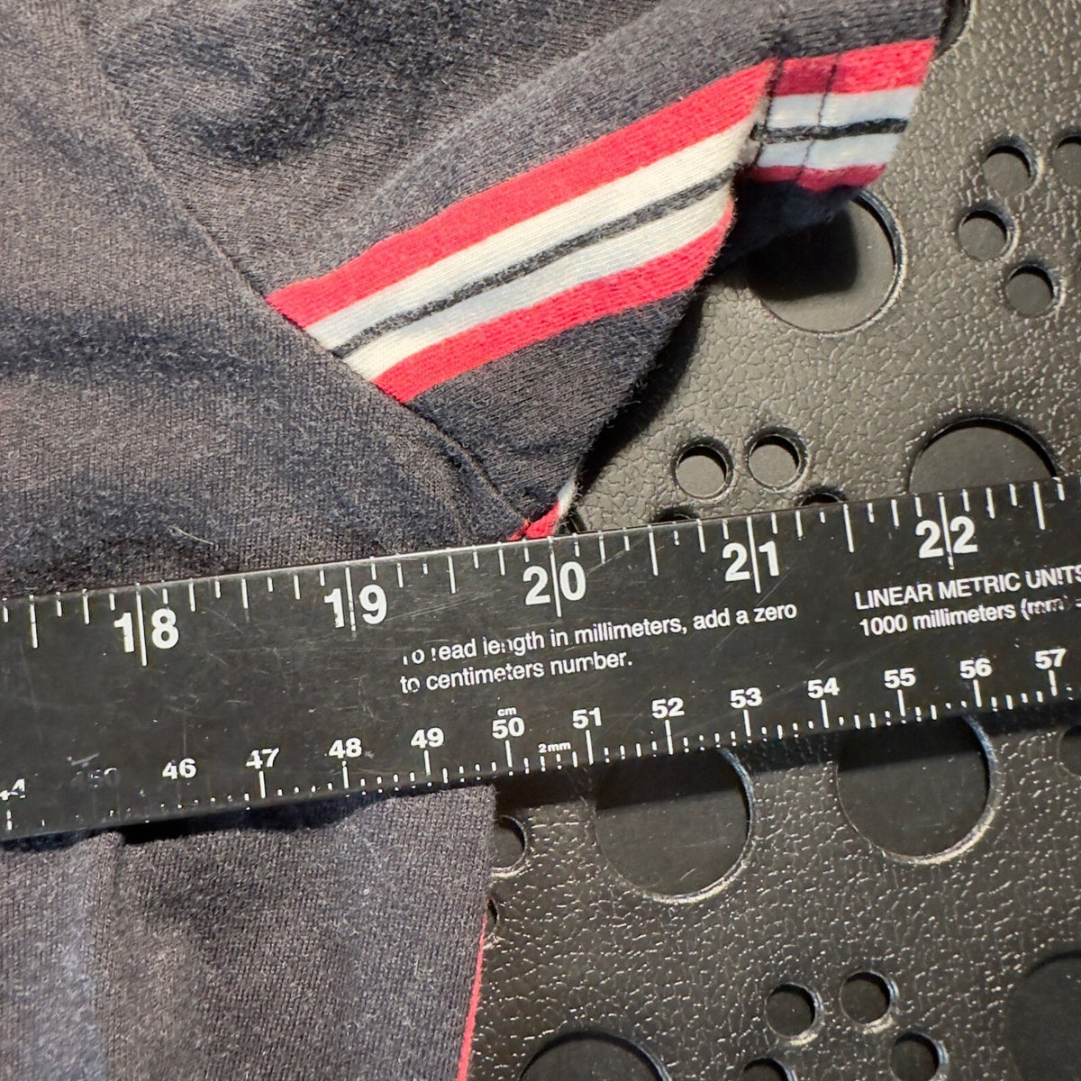 Hollister Striped T-Shirt Mens L Black Red White Surf Y2K