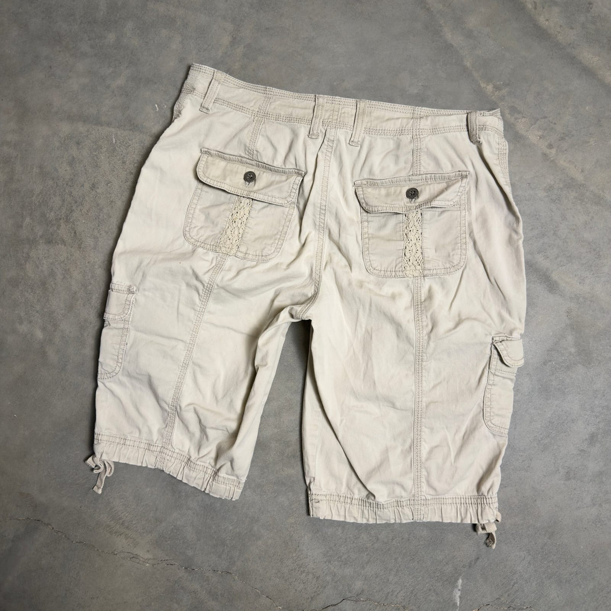 Sonoma Cargo Bermuda Shorts Womens 8 Beige Cotton