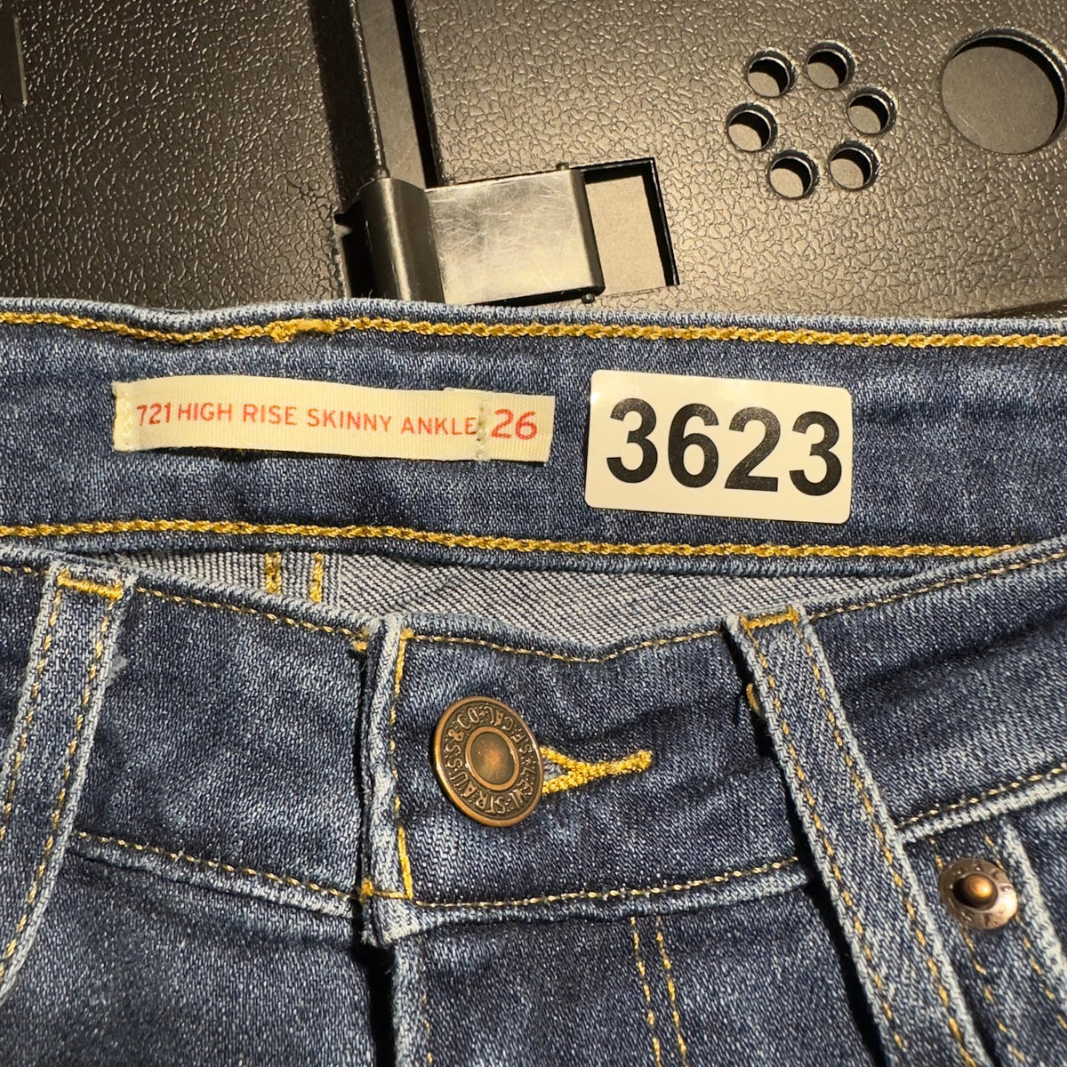Levi's 721 Skinny Ankle Jeans Womens 26 Blue Distressed