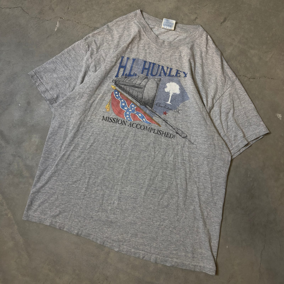 Vintage H.L. Hunley Charleston SC Submarine Graphic Tee XL
