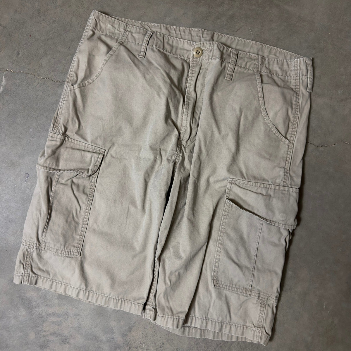 Levi's Cargo Shorts Mens 34 Khaki Baggy Streetwear Utility