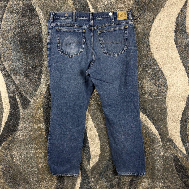 Vintage Lee Relaxed Jeans Mens 38x32 Medium Wash Made in USA