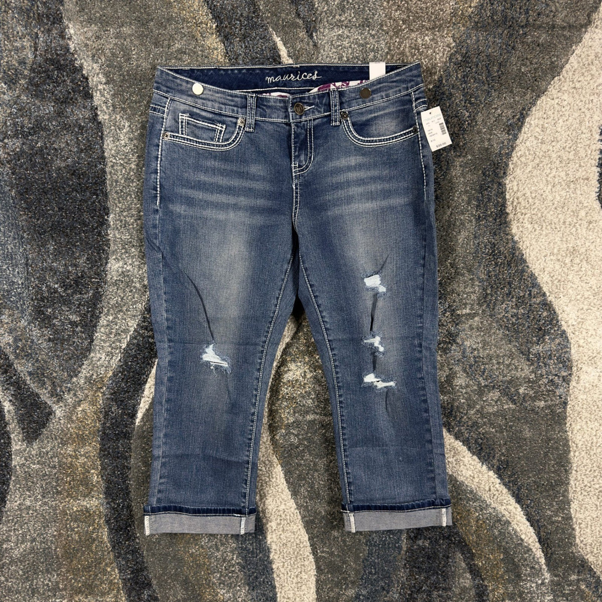 NEW Maurices Kaylee Distressed Capri Jeans Womens 9/10 Blue