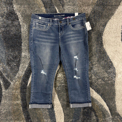 NEW Maurices Kaylee Distressed Capri Jeans Womens 9/10 Blue