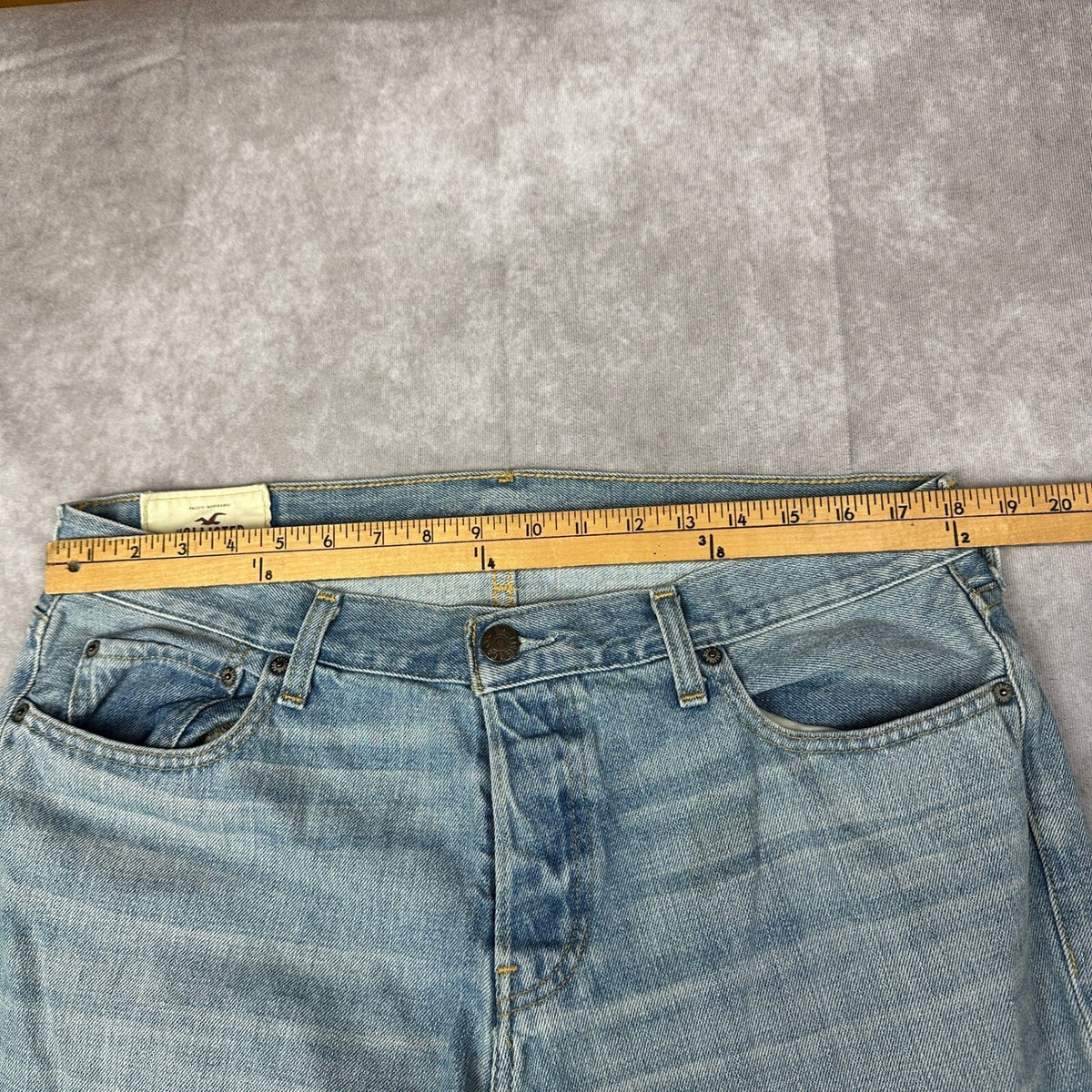 Hollister Classic Straight Jeans Mens 36x34 Light Wash Denim