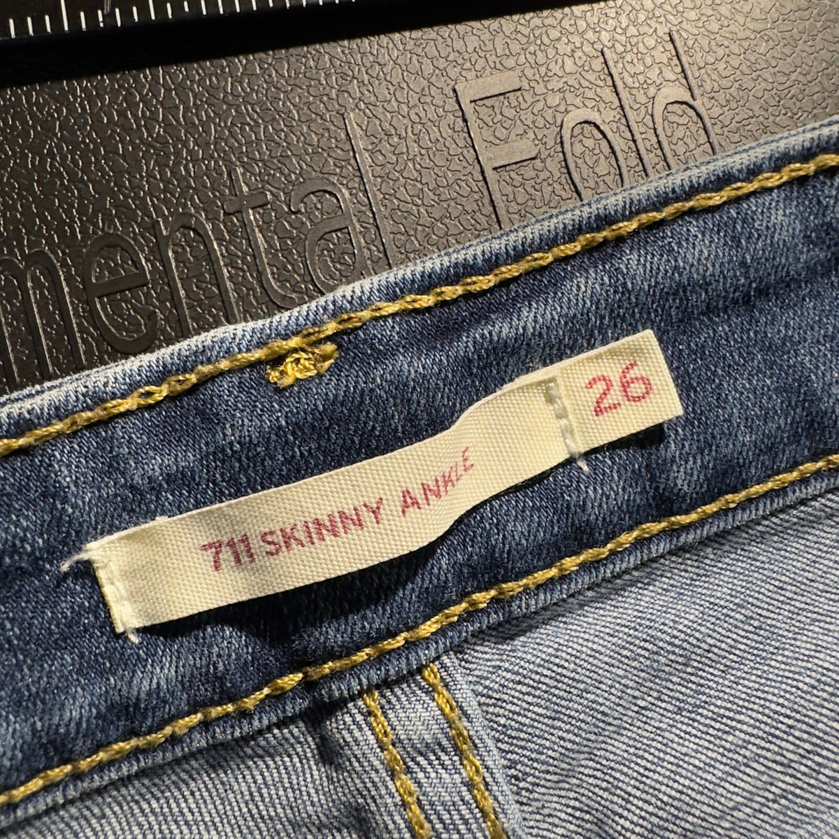 Levi's 711 Skinny Ankle Jeans Womens 26 Blue Raw Hem Ripped