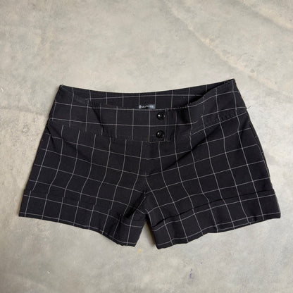 Maurices Grid Print Cuffed Shorts Womens 1/2 Black White