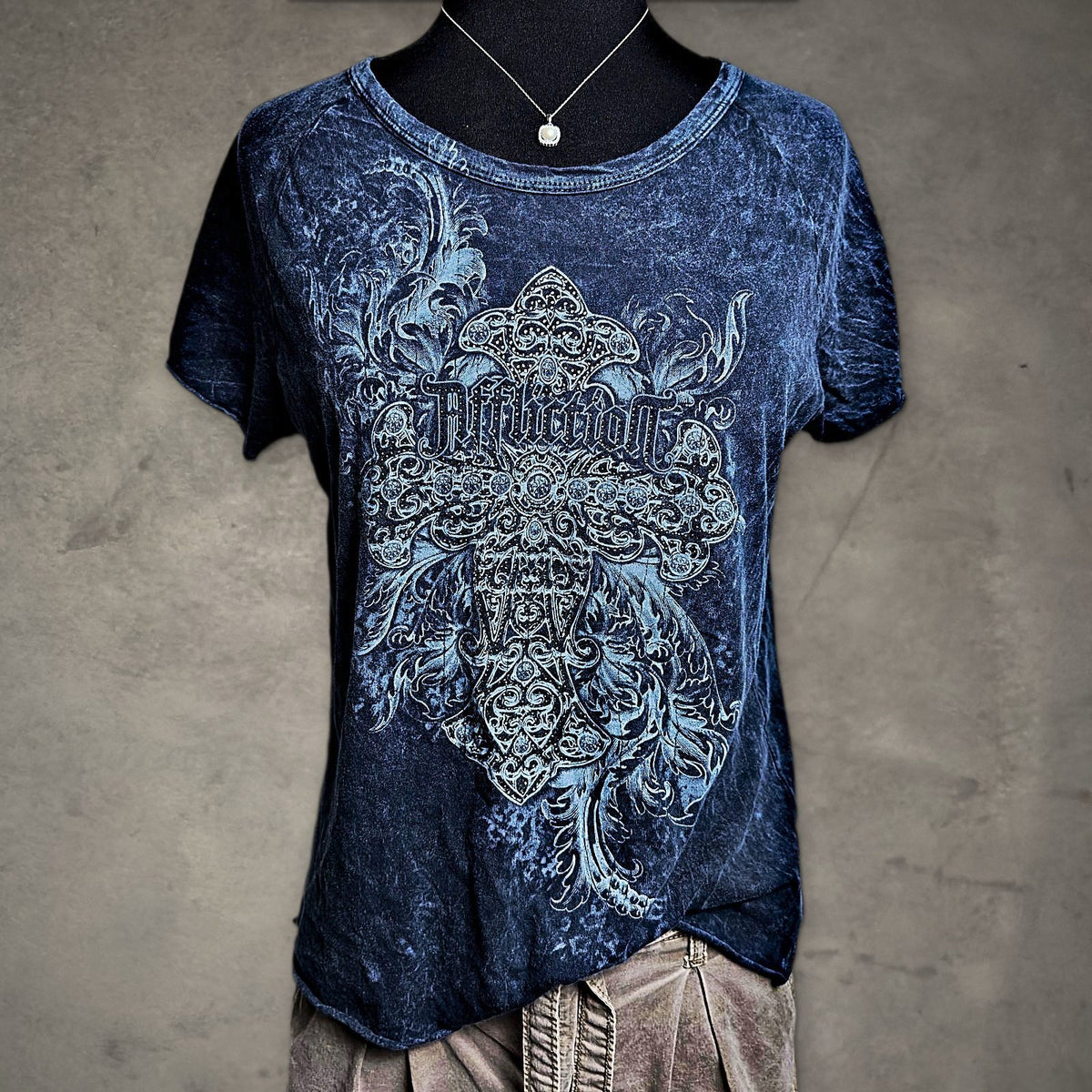 Affliction Open Back Tee Womens L Blue Acid Wash Rhinestone