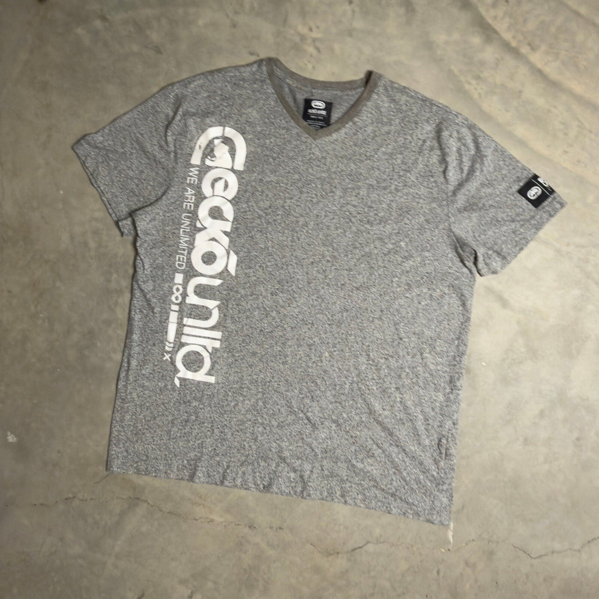 Y2K Ecko Unltd Graphic Tee Mens XL Grey Streetwear V-Neck