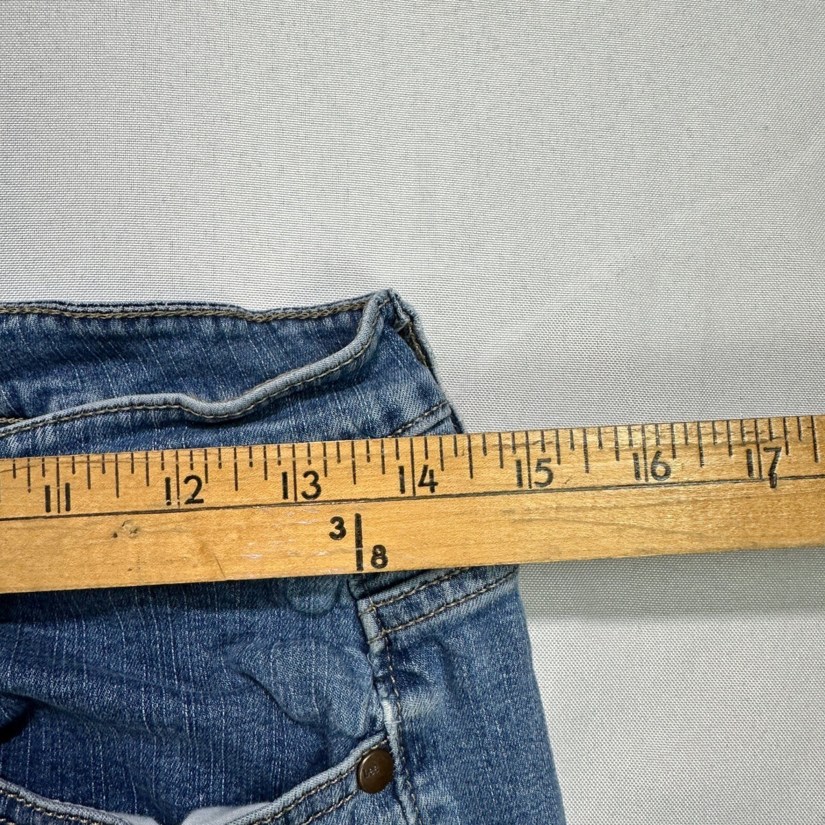 Lee Womens 8 Blue Bootcut Jeans Low Rise Medium Wash
