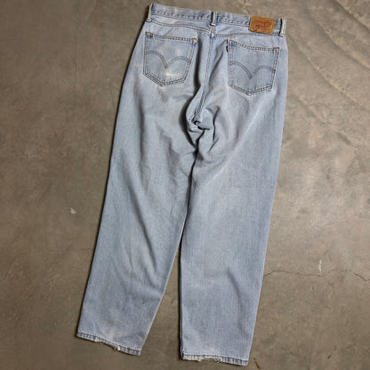 Vintage Levis 560 Comfort Fit Jeans Mens 34x32 Light Blue Baggy 90s Streetwear