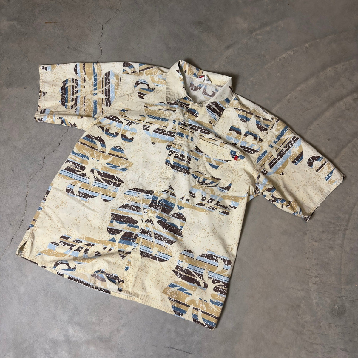 Vintage OP Ocean Pacific Hibiscus Button Down Mens M Beige