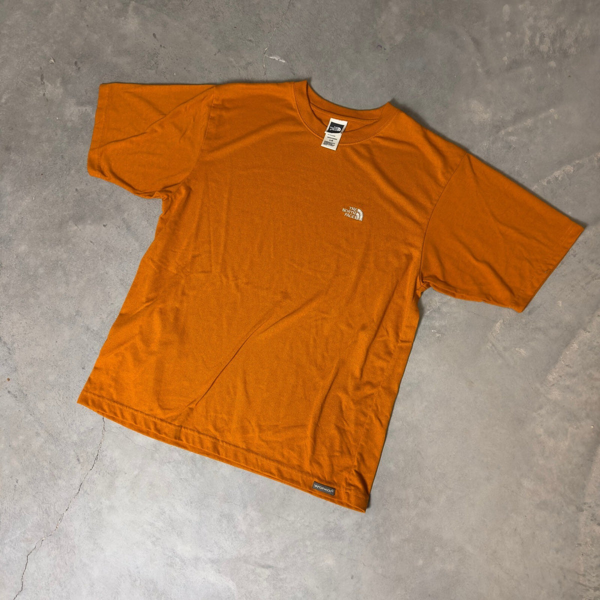 The North Face VaporWick TShirt Mens L Orange Outdoor Tee