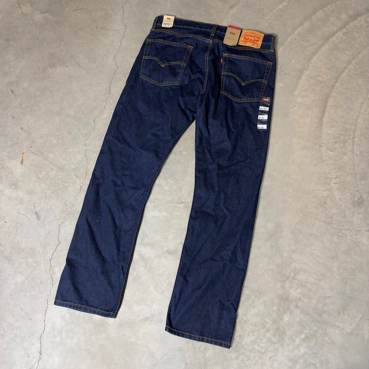 NWT Levi's 513 Slim Straight Jeans Mens 36x32 Indigo Blue