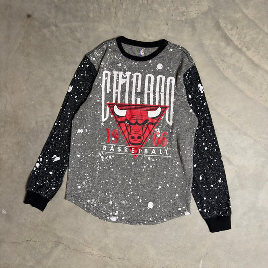 NBA Chicago Bulls Long Sleeve Shirt Mens Medium Gray Black