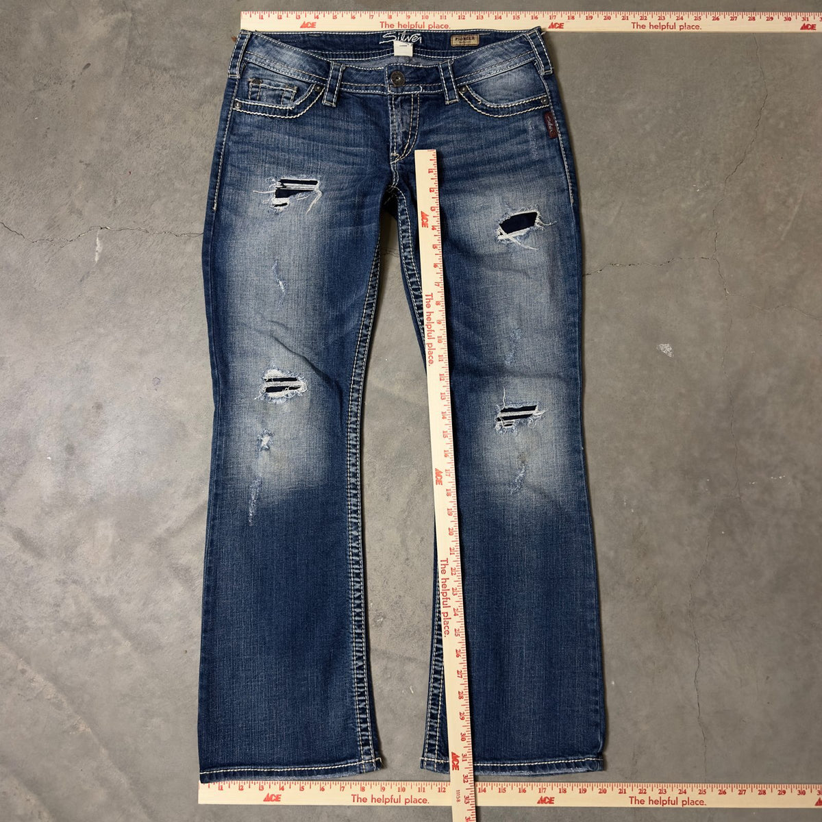 Silver Jeans Pioneer Bootcut Womens 30 Distressed Dark Wash