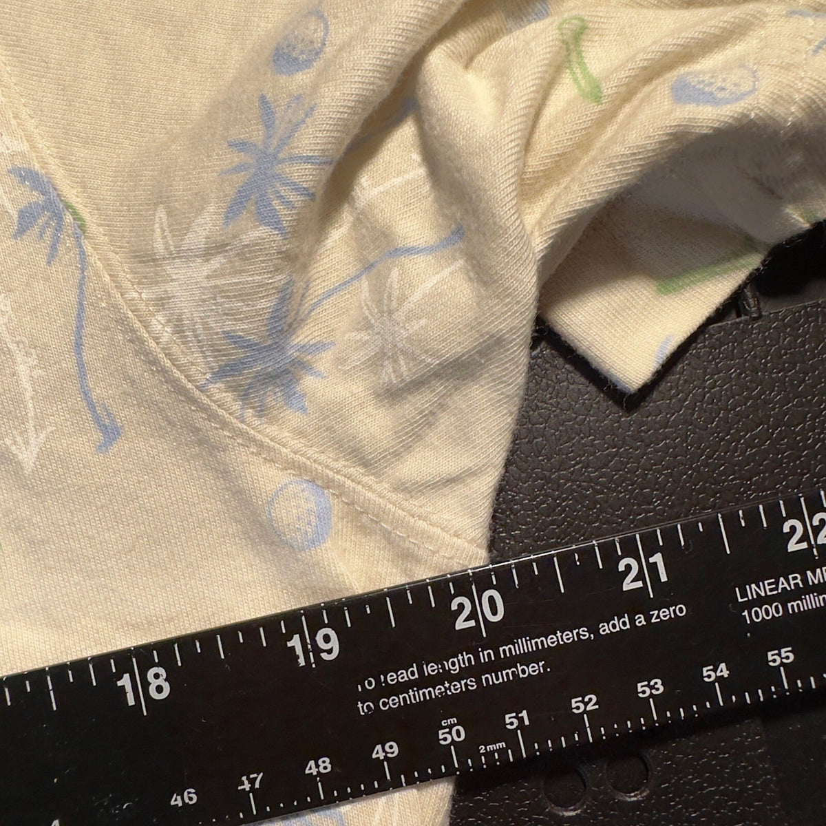 Vintage Chaps Polo Shirt Mens M Cream Tropical Golf Print