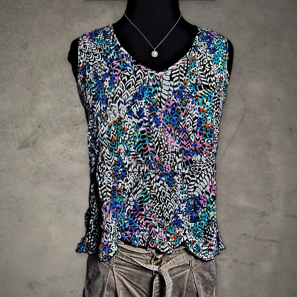 Renee C. Tank Womens Multicolor Feather Print Keyhole Back