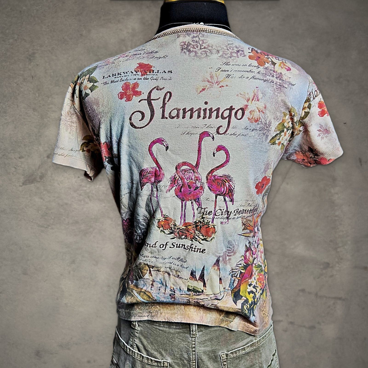 Flower N Ring Flamingo Graphic Tee Womens M Tropical Floral