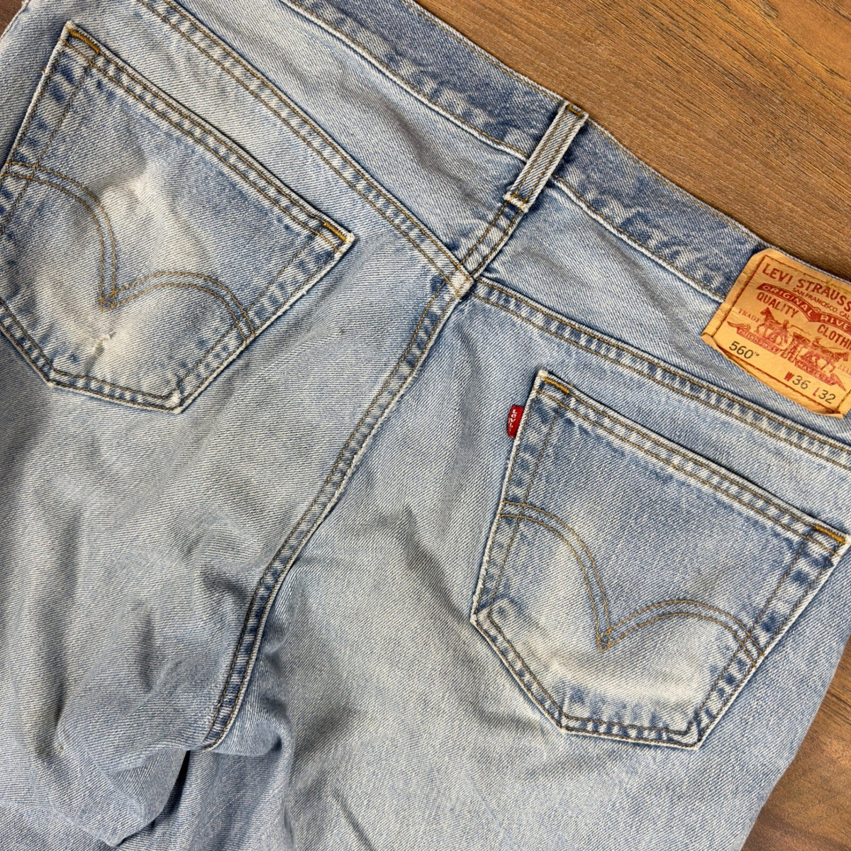 Y2K Levis 560 Comfort Fit Jeans Mens 36x32 Light Wash Baggy