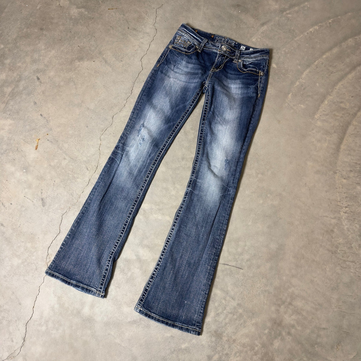 Vintage Y2K Miss Me Relaxed Bootcut Jeans Womens 26 Blue