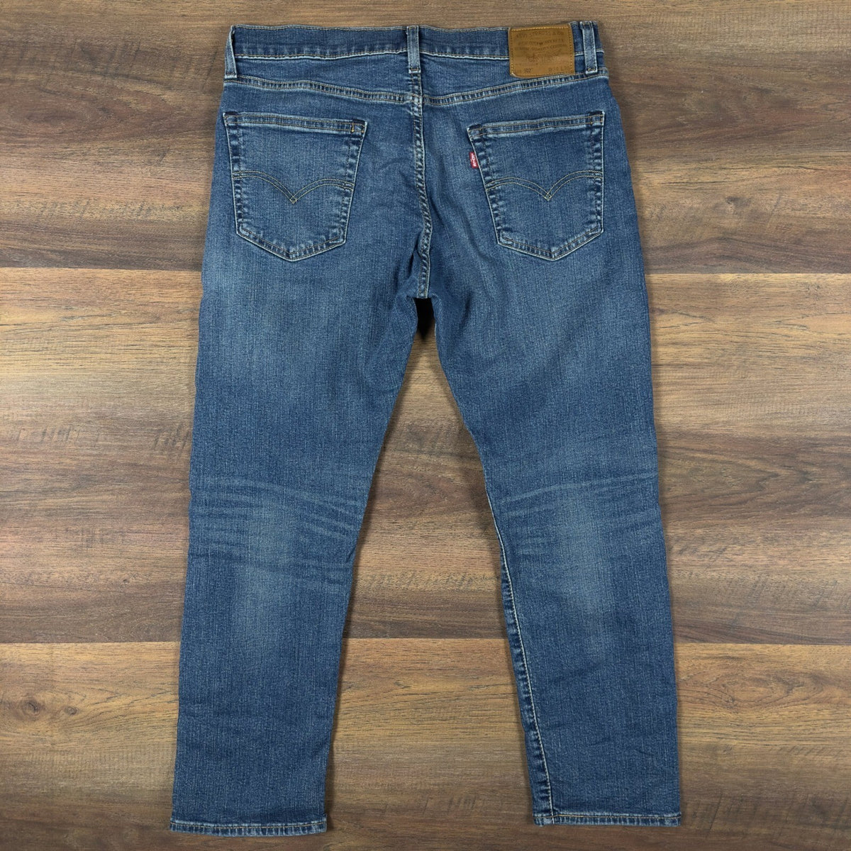 Levis Premium 502 Taper Jeans Mens W34 L30 Medium Wash Blue