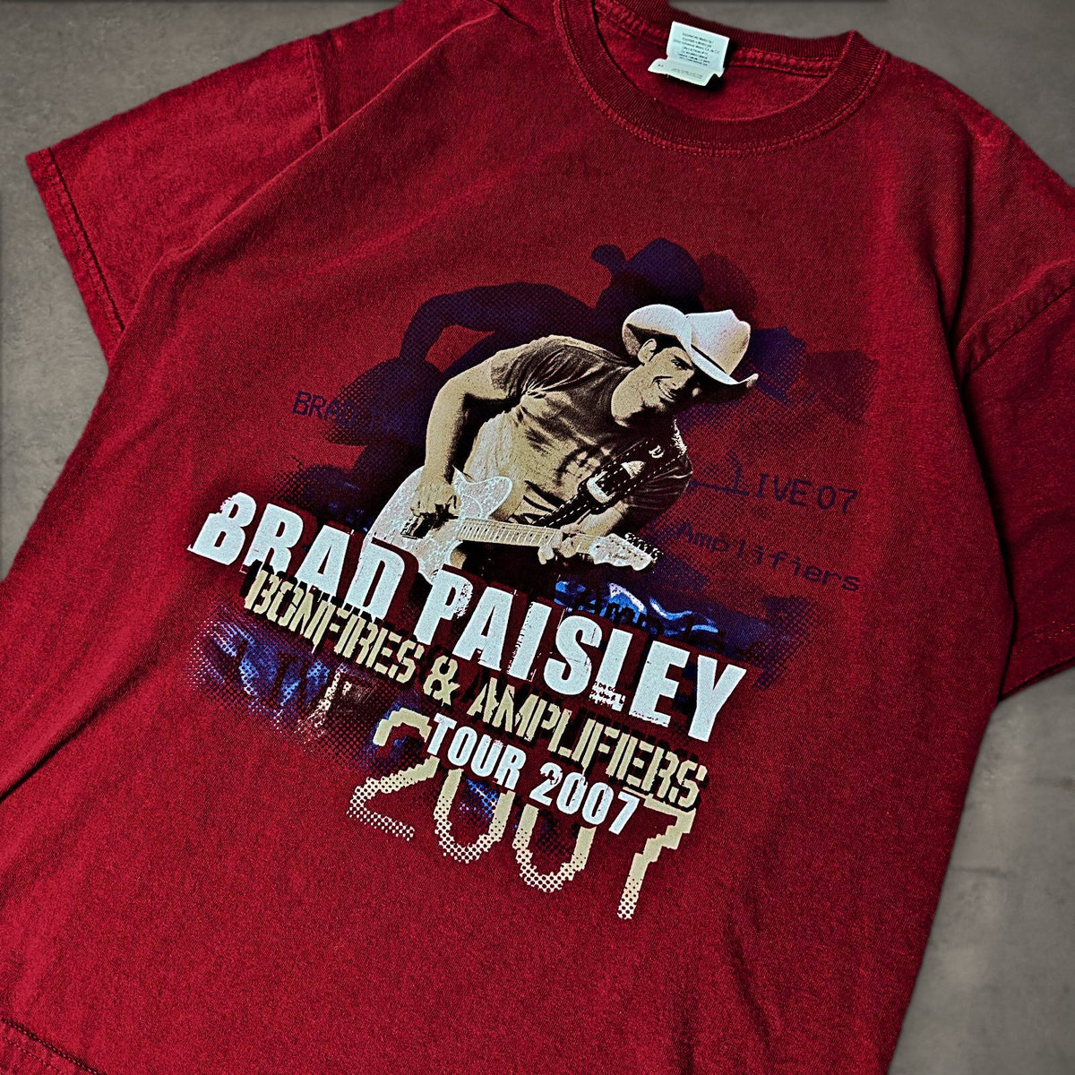 Gildan Brad Paisley 2007 Tour Tee Mens M Red Country