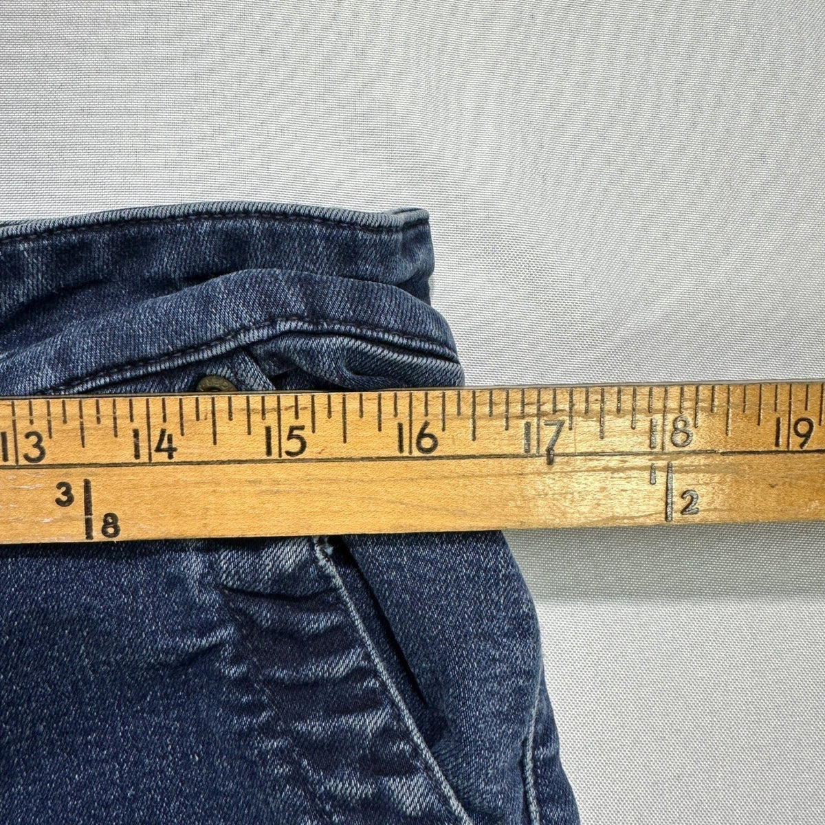 Tommy Hilfiger Bootcut Jeans Womens 12R Medium Blue Denim