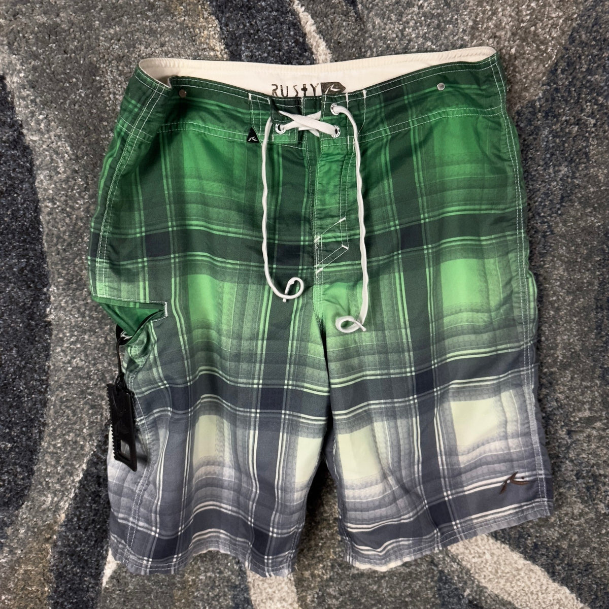 Rusty Board Shorts Mens 32 Green Plaid Ombre Surf Trunks