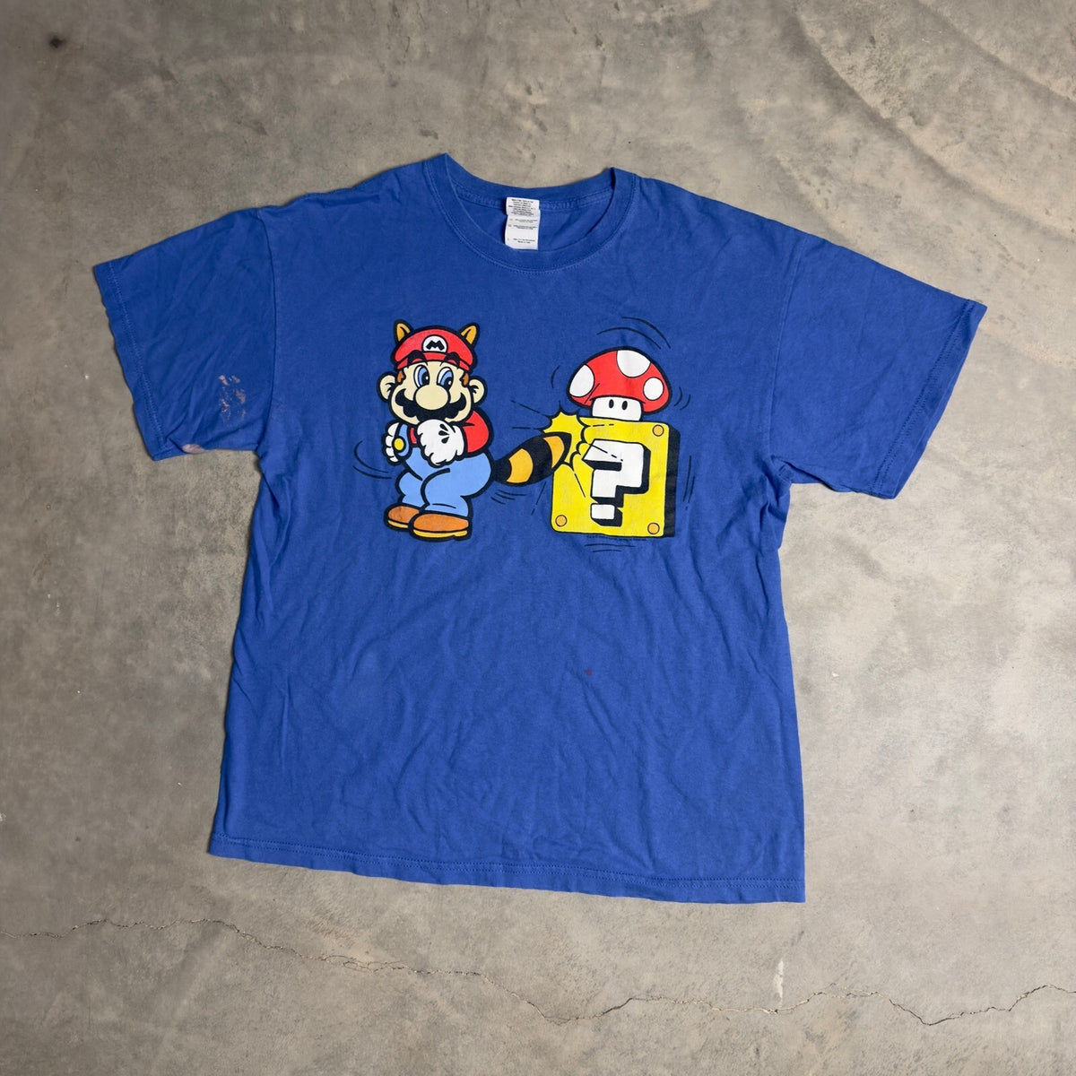 Gildan Super Mario Tanooki Graphic TShirt Mens Large Blue