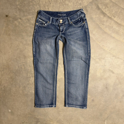 Y2K Maurices Capri Jeans Women 3/4 Medium Wash Embroidered