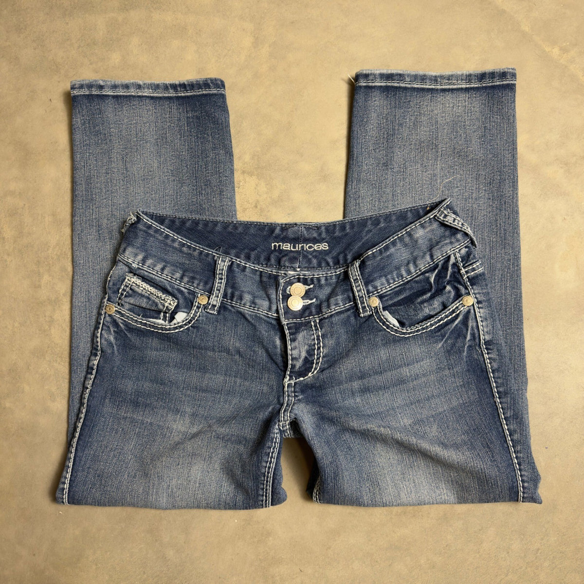 Y2K Maurices Capri Jeans Women 3/4 Medium Wash Embroidered